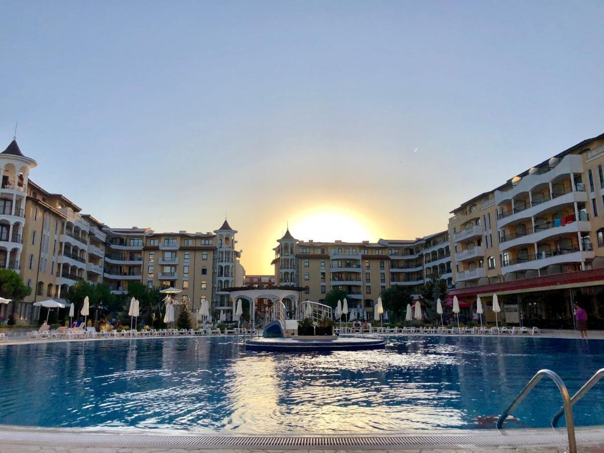 סאני ביץ' Royal Sun - Sunny Cove Apartment מראה חיצוני תמונה