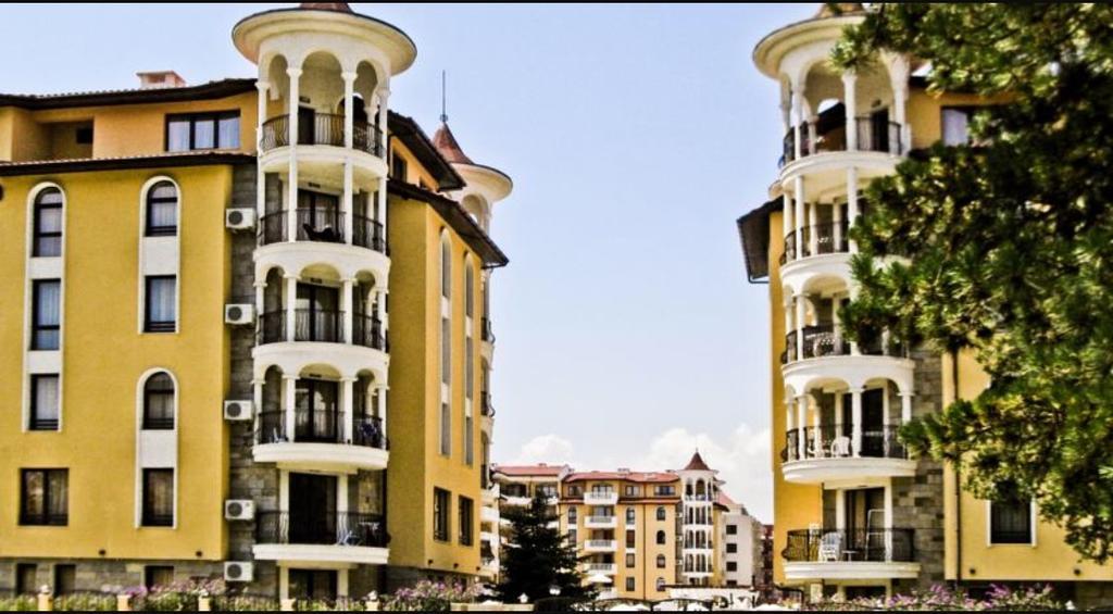 סאני ביץ' Royal Sun - Sunny Cove Apartment מראה חיצוני תמונה