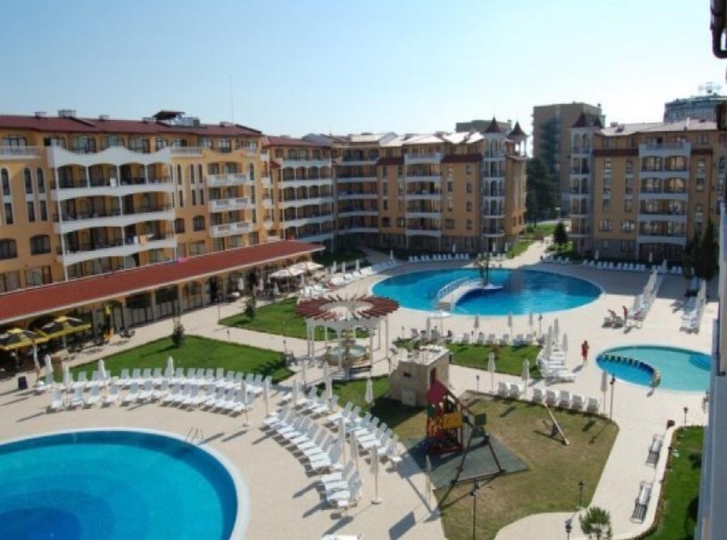 סאני ביץ' Royal Sun - Sunny Cove Apartment מראה חיצוני תמונה