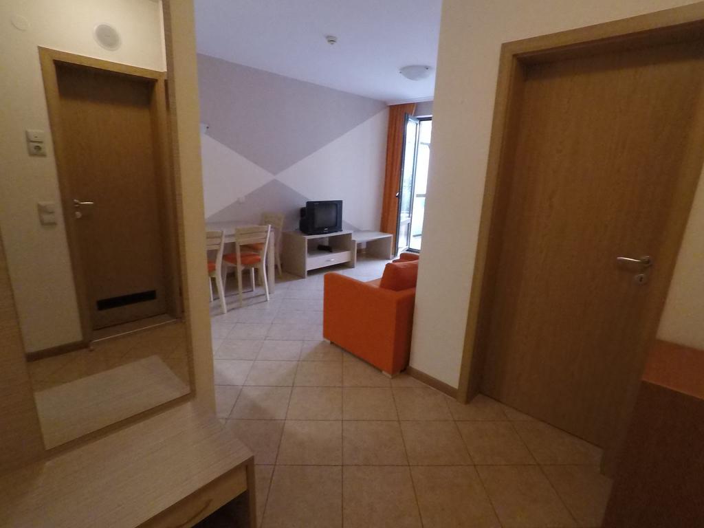 סאני ביץ' Royal Sun - Sunny Cove Apartment מראה חיצוני תמונה